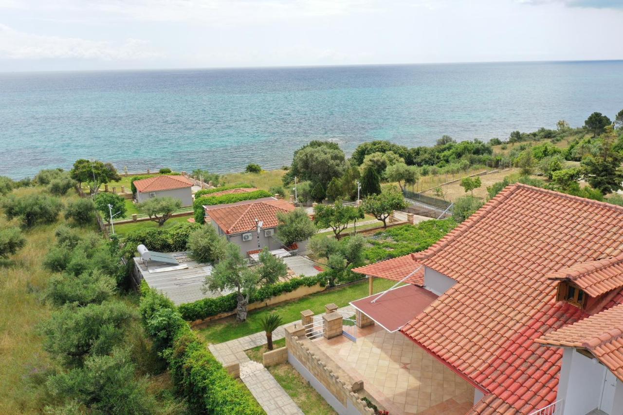 Alexandros Seaside Family Apartments & Villas - Paradise, 7' From Petalidi Kalamaki  Exterior photo
