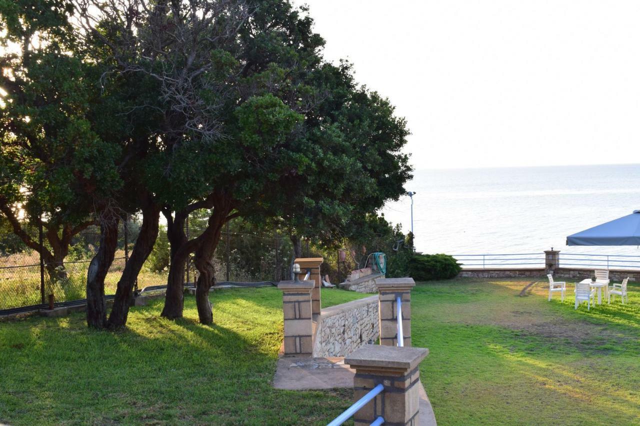 Alexandros Seaside Family Apartments & Villas - Paradise, 7' From Petalidi Kalamaki  Exterior photo